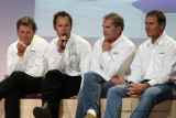 Prsentation de lquipage du Groupama 3 dtenteur du Trophe Jules Verne - WEB.jpg