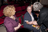 Schepen Denise Vandevoort - Zr. Jeanne Devos - en Rosemie Deforce van WiB Leuven