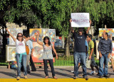2010_04_11 Parque Kennedy in Miraflores: Music, Dance, Hugs and Hops
