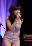 ca si Hong Nhung