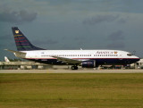 B737-300  N102GU