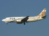 B737-300 AP-BCA