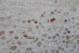 Cimetiere du Pere-Lachaise - Oscar Wildes Grave inscription