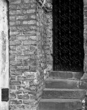 Wrought iron gate, Cracow, 2007.jpg