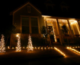 THIS HOUSE IS FOR SALE!!  NICE CHRISTMAS GIFT, DONT YA THINK?