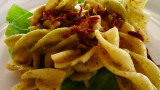 pasta al pesto with crispy tuna bits