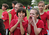 CR2_9710 Cheering