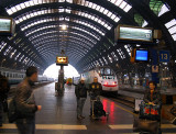 Inside the Stazione Centrale .. A1764_5