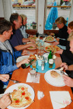 Pizzalunch i Öregrund fick det bli.