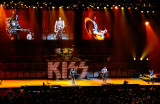 D3C_7956Kiss1CropA.jpg