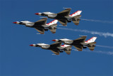 USAF Thunderbirds Close Pass