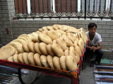 Turfan - bread seller