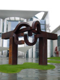 una escultura del chillida