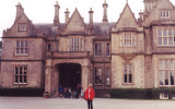  The lady of the manor... She ld like it!