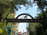 AK - DinoLand USA 1.jpg