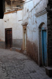 d7011 180.jpg