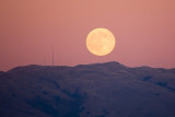 Hunters Moon rising over Monument Peak