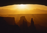 Mesa-Arch-at-Sunrise - Ut.