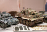 Tanks. I papir!
