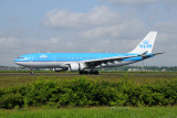 KLM Airbus A330-200  PH-AOK
