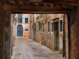 ven - P5031159 alley framed.jpg