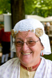 woman in  in traditional Groningen dress (2)