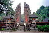 Pura Tirta Empul 01
