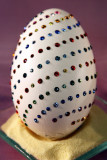 Incrustations de cristal de Swarovski sur oeuf doie