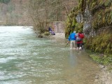 hoog water van de Doubs tussen Goumois en hotel de la Rasse