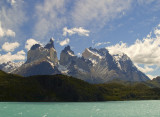 Los Cuernos de El Paine desde el Lago Grey