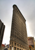 the flatiron building from 5th avenue