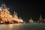 Moscou, la place rouge de nuit, le magasin Goum,lglise Saint Basile Le Bienheureux,une tour du Kremlin