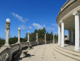 Colonnade autour de la piscine