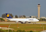 Lufthansa Boeing 747-400 ( D-ABVE )