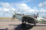 Spitfire med motorn igng