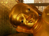 Reclining buddha Shwezigon.jpg