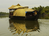 Houseboat reflected.jpg