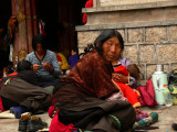 Pilgrims at Jokhang