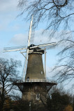 Stedelijk Molenmuseum (Municipal Windmill Museum) De Valk, 2e Binnenvestgracht 1