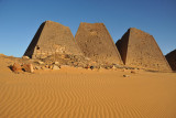 Beg. N15 is a mere mound in front of Pyramids 12-14, Mero