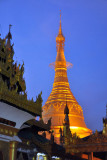 Illumination of the main zedi of Shwedagon Paya