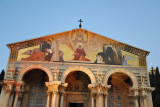 Church of All Nations - Mosaic showing Jesus as the link between God and Man