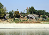 Riverside village 45 minutes downstream from Myinmu