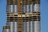 Burj Dubai is finally getting its glass covering, Oct 2007