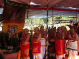 Sri KaNNamani svami Dr MAV svAmi, Sri BakthisAran Sri VinjamUr Raghavan svamins.jpg