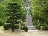 Statue of Kikkawa Hiroyoshi in Kikko-kōen
