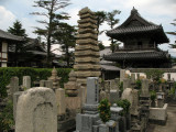 Cemetery and pagoda at Kaichō-ji