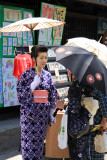 Women in kimono chatting