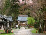Shrine (柳廼社) at the foot of Kameyama-kōen