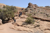 People hiking trail to Delicate Arch _DSC2842.JPG